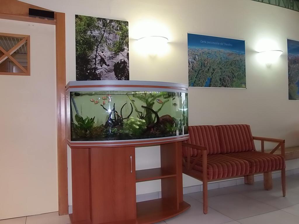 Hotel Vezzano Экстерьер фото