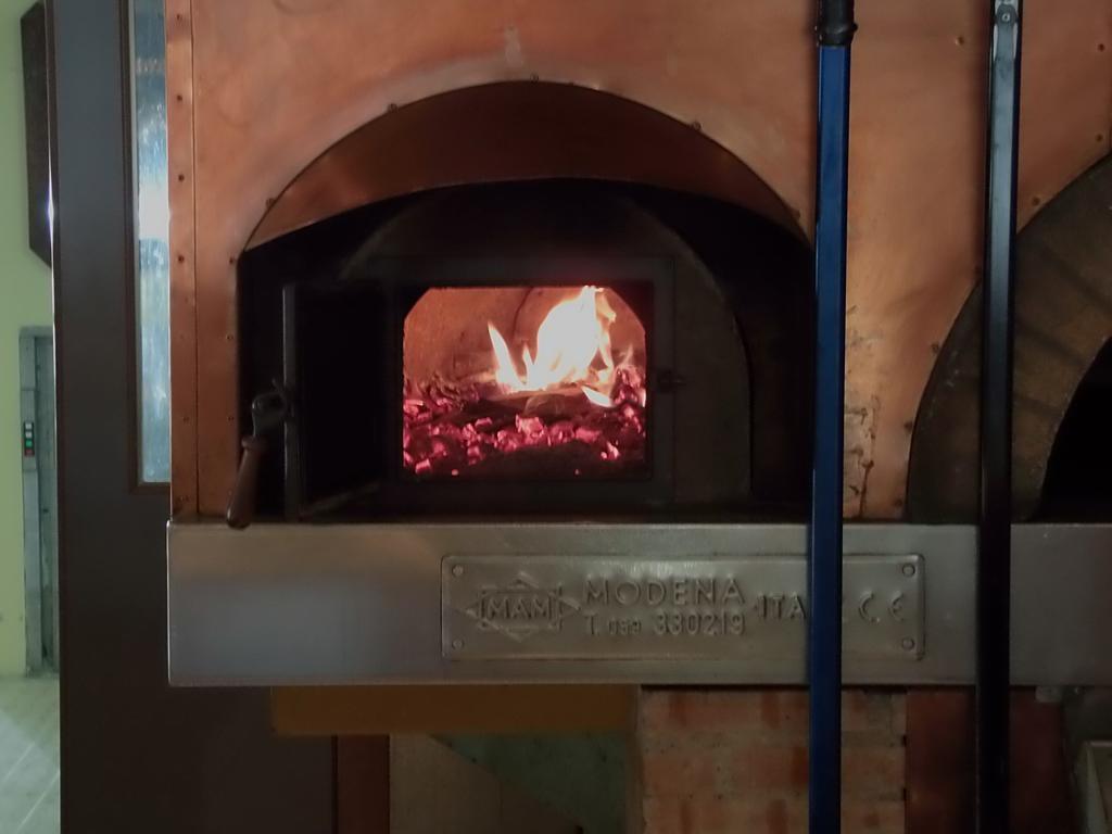 Hotel Vezzano Экстерьер фото
